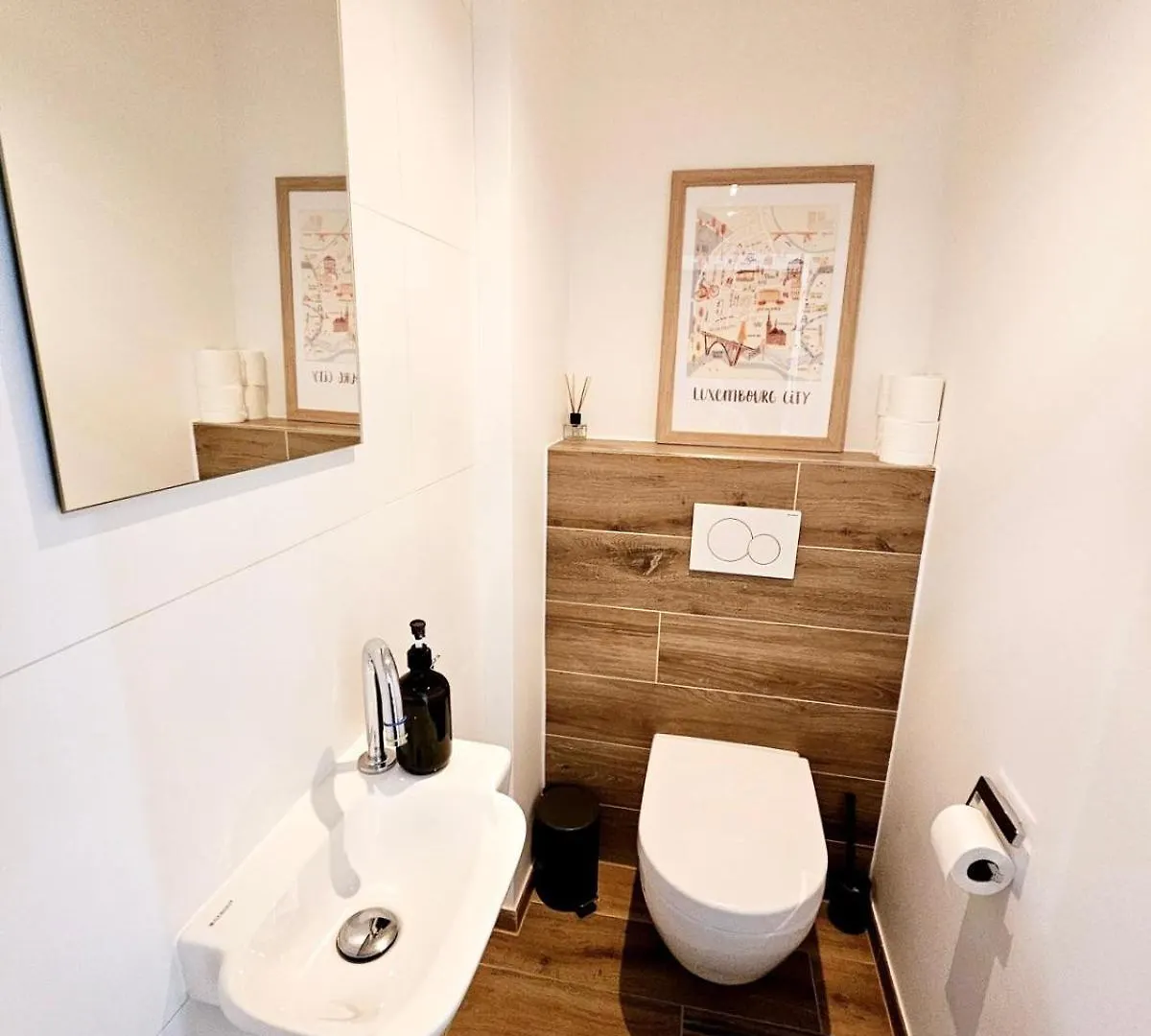 Apartment Lovely 1 Bedroom Flat With Terrace In Luxembourg-Ces1