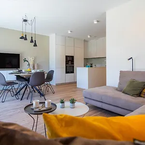 En Bedrooms At Reckenthal House By Rentaroo Séjour chez l'habitant