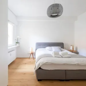 Wonderful Two Bedroom At Limpertsberg With Parking, Near Tram Luxemburg