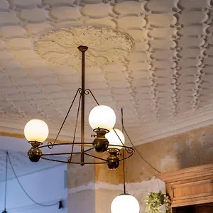 2* Hotel Bristol