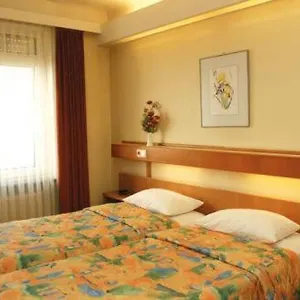 2* Hotel Zurich